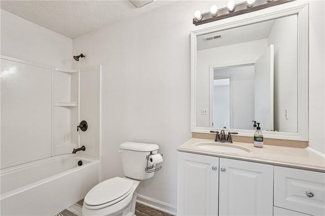 564 Tate Creek NW Court, Acworth, GA 30102