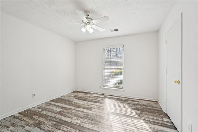 564 Tate Creek NW Court, Acworth, GA 30102