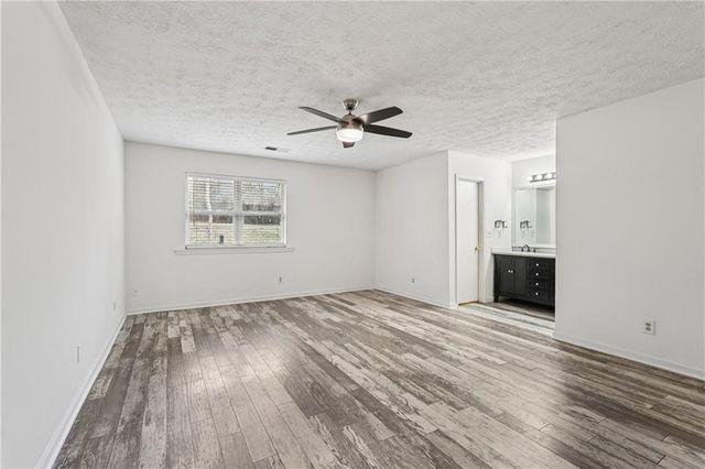 564 Tate Creek NW Court, Acworth, GA 30102