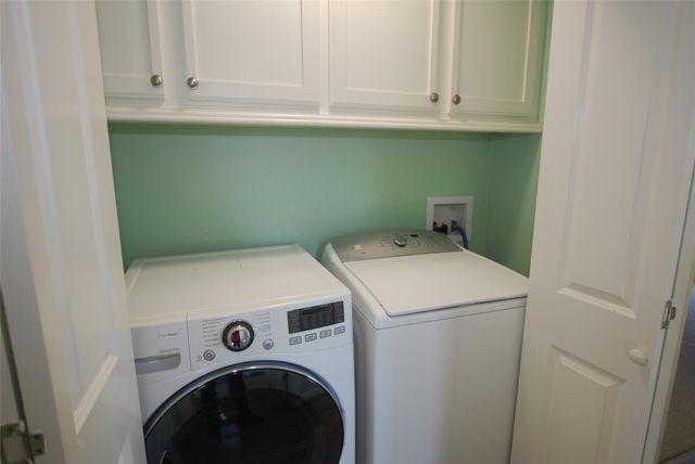 23159 Fresca Street, Galveston, TX 77554