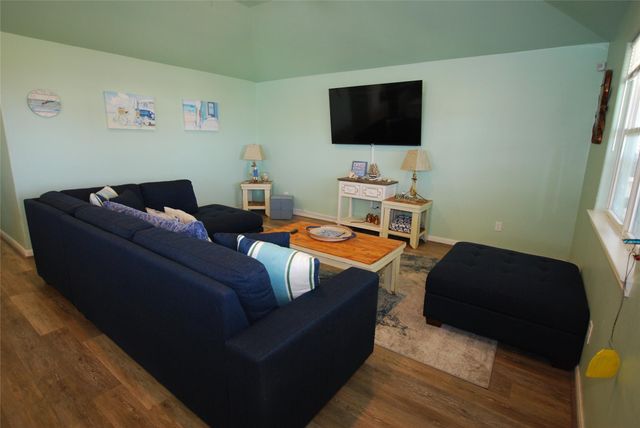 23159 Fresca Street, Galveston, TX 77554