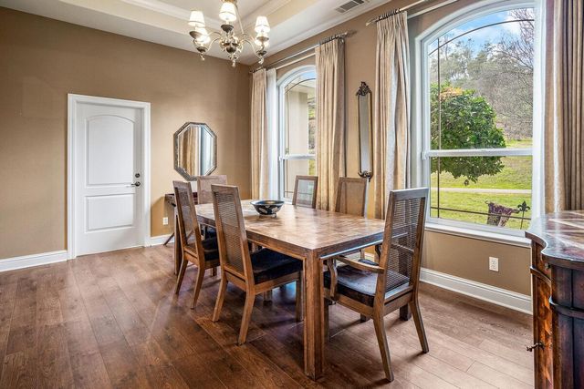 3815 Lakeview Dr, Placerville, CA 95667