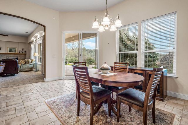 3815 Lakeview Dr, Placerville, CA 95667