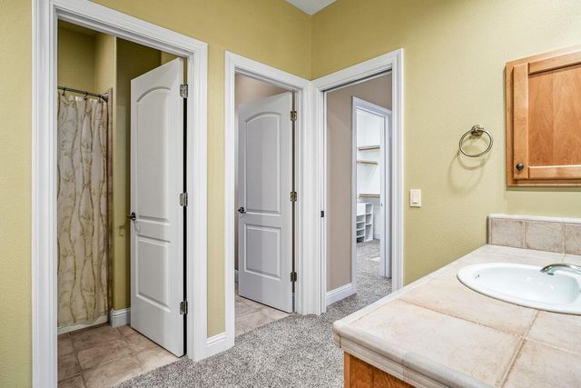 3815 Lakeview Dr, Placerville, CA 95667