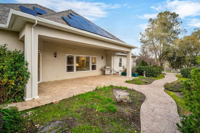 3815 Lakeview Dr, Placerville, CA 95667