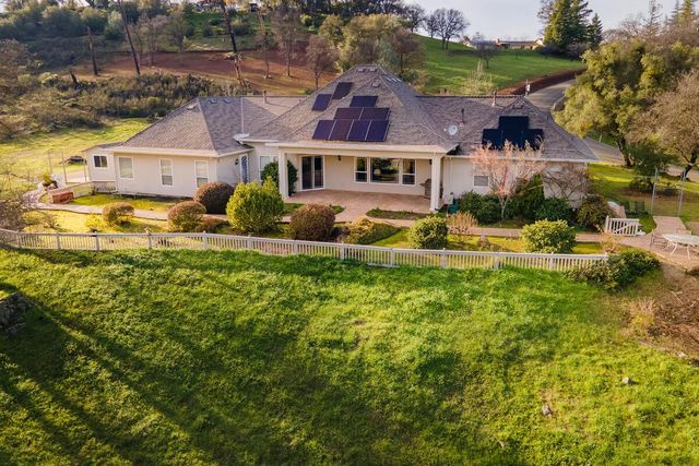 3815 Lakeview Dr, Placerville, CA 95667