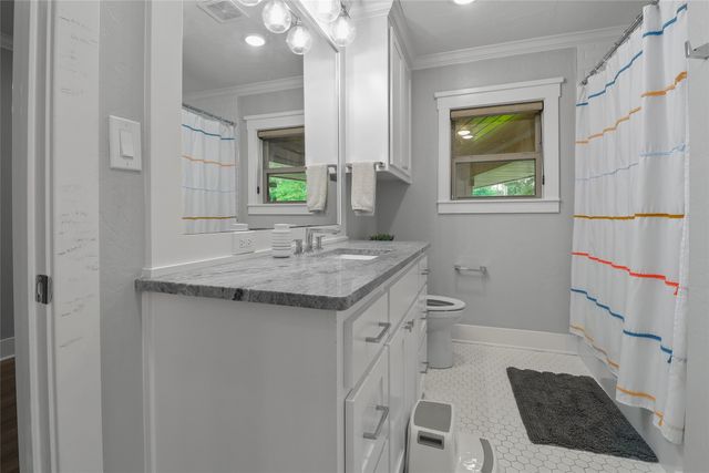 707 Tullie Drive, Longview, TX 75601