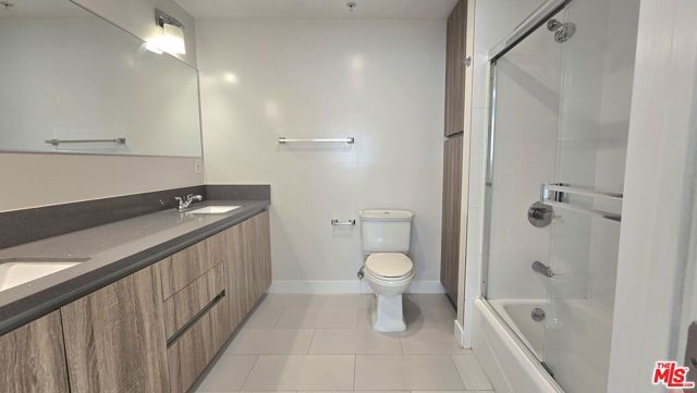 1470 S Canfield Avenue 101, Los Angeles, CA 90035