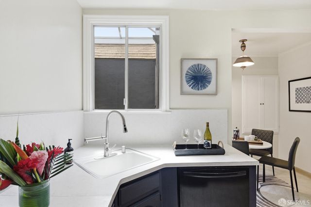 115 Santa Rosa Avenue, San Francisco, CA 94112