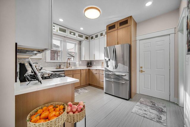 1828 Stanton Avenue, Whiting, IN 46394