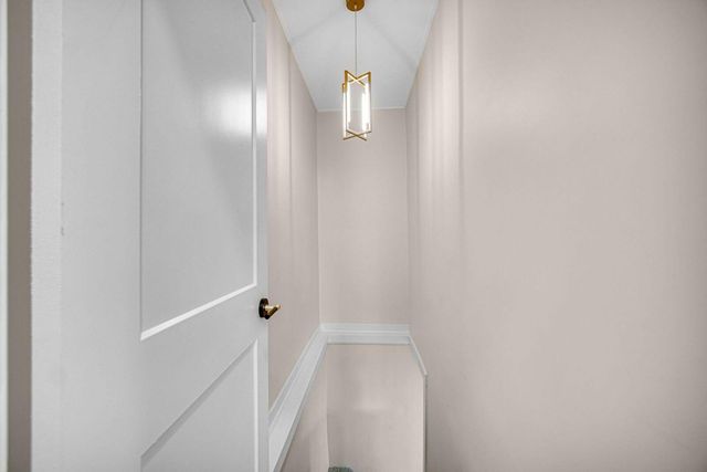 1828 Stanton Avenue, Whiting, IN 46394