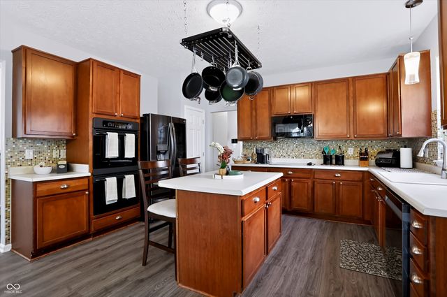 3415 Aylesford Lane, Indianapolis, IN 46228