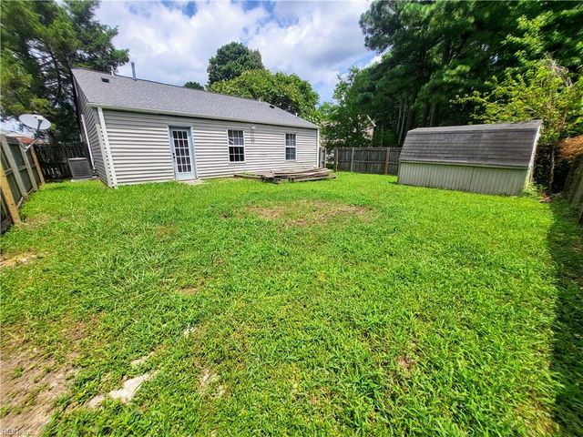 4 Roy CT, Hampton, VA 23666