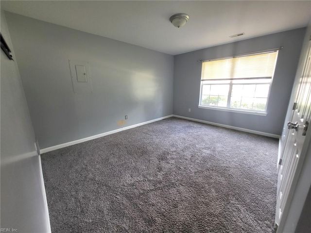 4 Roy CT, Hampton, VA 23666