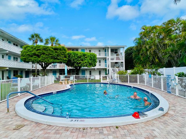 234 Hibiscus Ave Apt 271, Lauderdale By The Sea, FL 33308
