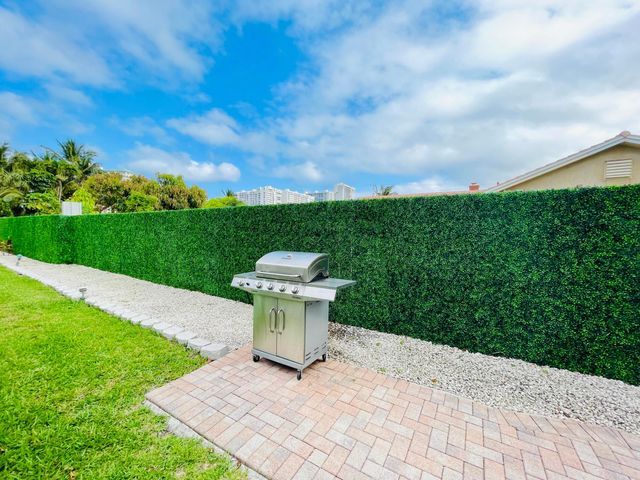 234 Hibiscus Ave Apt 271, Lauderdale By The Sea, FL 33308