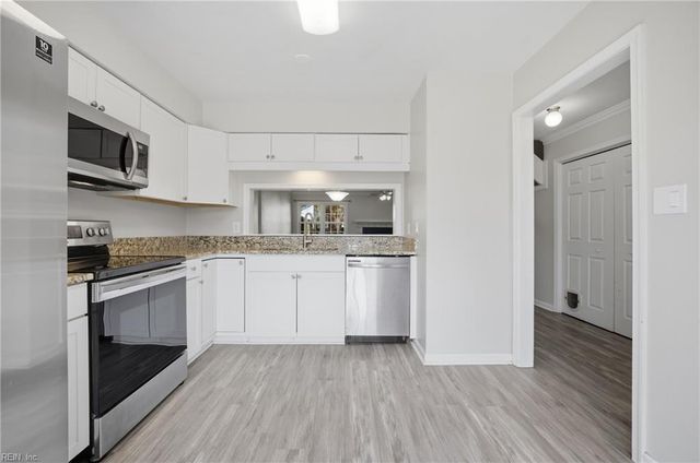 4606 Stonebridge Lane, Virginia Beach, VA 23462