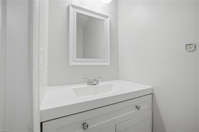 4606 Stonebridge Lane, Virginia Beach, VA 23462