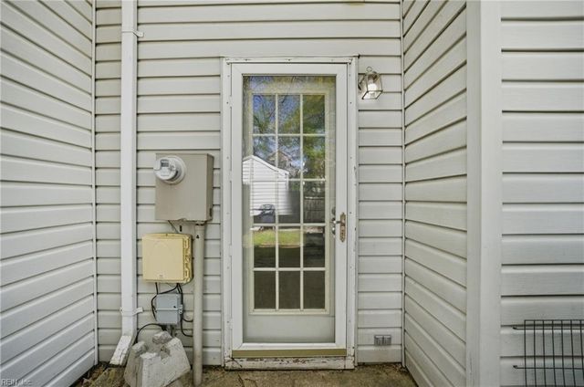 4606 Stonebridge Lane, Virginia Beach, VA 23462