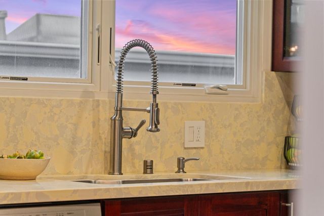 23 Fernwood Avenue, Daly City, CA 94015