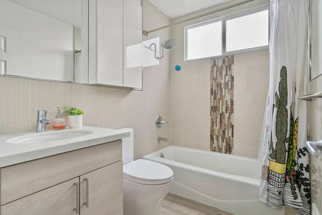 23 Fernwood Avenue, Daly City, CA 94015