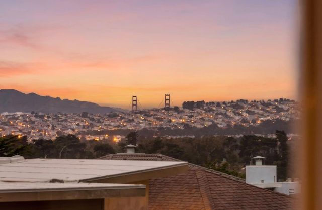 23 Fernwood Avenue, Daly City, CA 94015