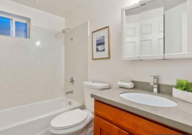 23 Fernwood Avenue, Daly City, CA 94015