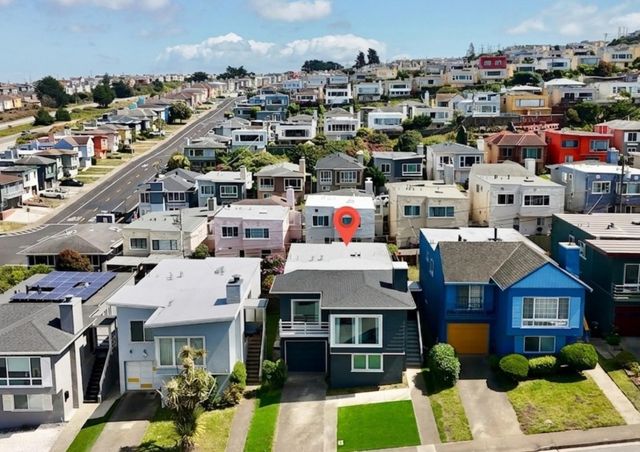 23 Fernwood Avenue, Daly City, CA 94015
