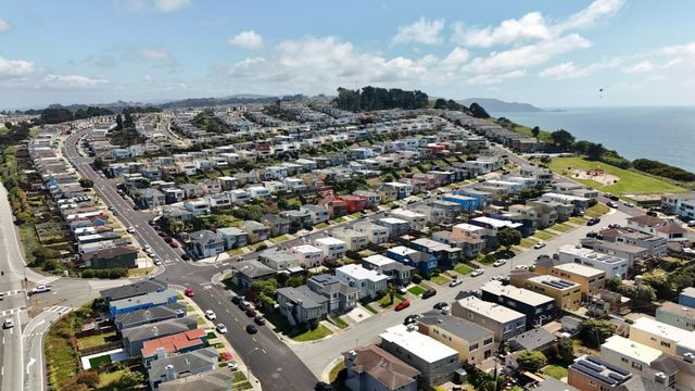 23 Fernwood Avenue, Daly City, CA 94015