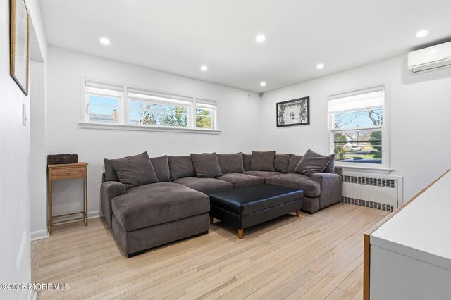 227 Chatham Avenue, Oakhurst, NJ 07755