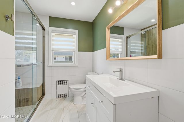 227 Chatham Avenue, Oakhurst, NJ 07755