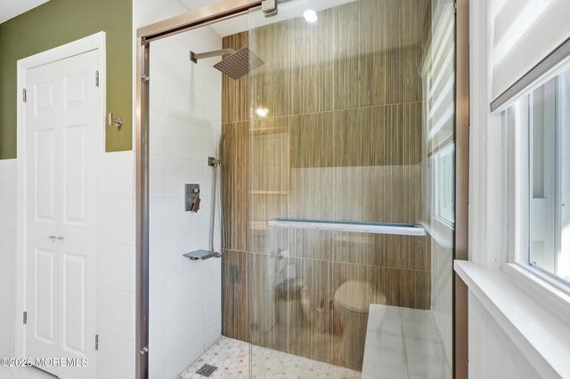 227 Chatham Avenue, Oakhurst, NJ 07755