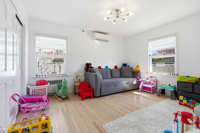 227 Chatham Avenue, Oakhurst, NJ 07755