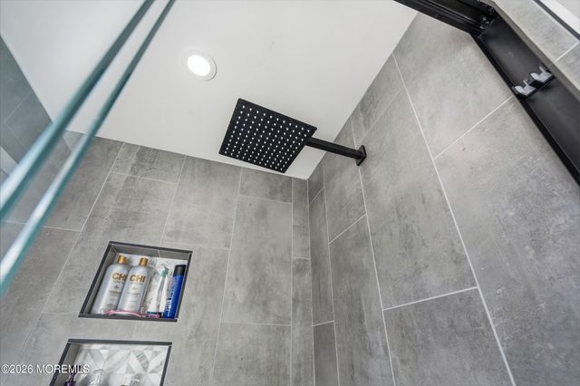 227 Chatham Avenue, Oakhurst, NJ 07755