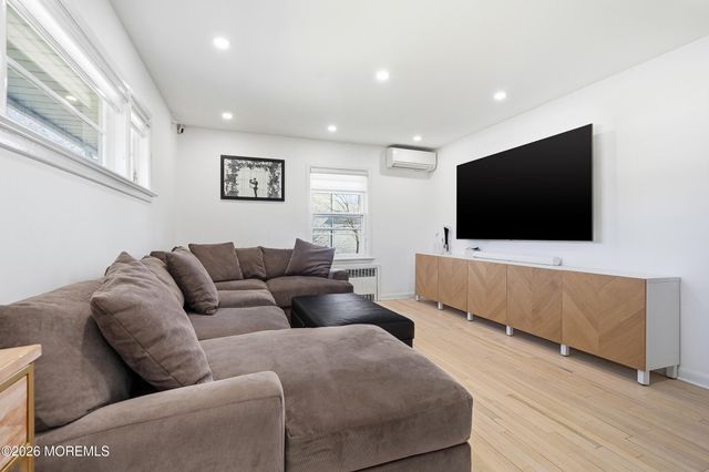 227 Chatham Avenue, Oakhurst, NJ 07755