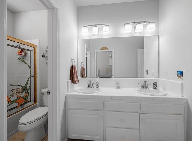 1774 N Homsy Avenue, Clovis, CA 93619