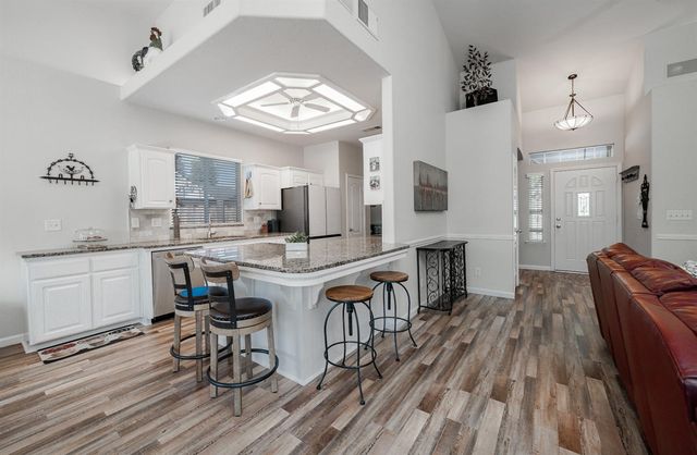 1774 N Homsy Avenue, Clovis, CA 93619