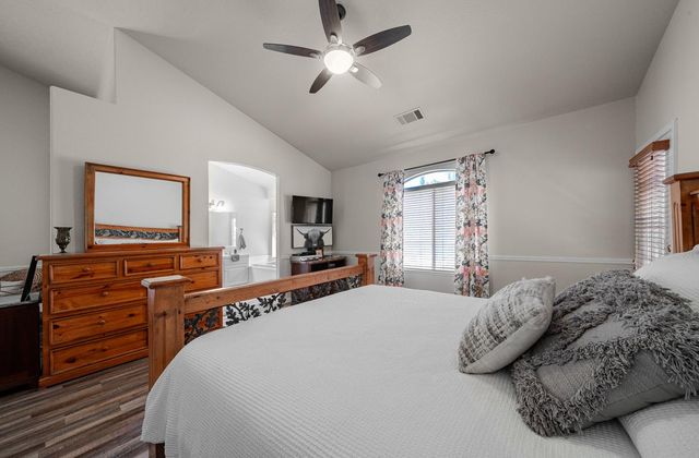 1774 N Homsy Avenue, Clovis, CA 93619