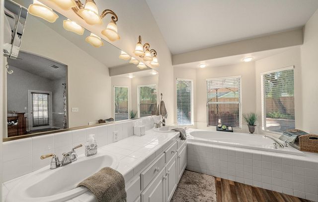 1774 N Homsy Avenue, Clovis, CA 93619