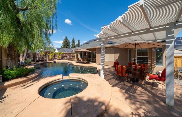 1774 N Homsy Avenue, Clovis, CA 93619