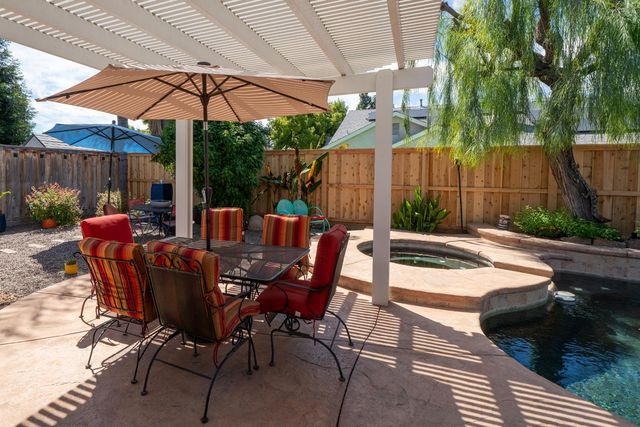 1774 N Homsy Avenue, Clovis, CA 93619