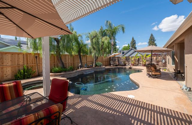 1774 N Homsy Avenue, Clovis, CA 93619