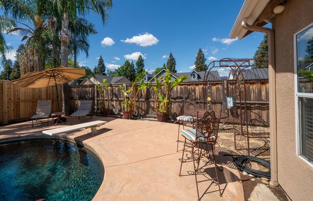 1774 N Homsy Avenue, Clovis, CA 93619