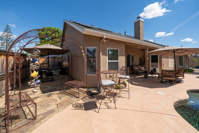 1774 N Homsy Avenue, Clovis, CA 93619