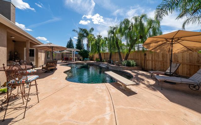 1774 N Homsy Avenue, Clovis, CA 93619