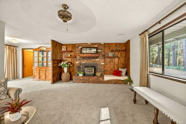 7900 Redwood Highway, Grants Pass, OR 97527