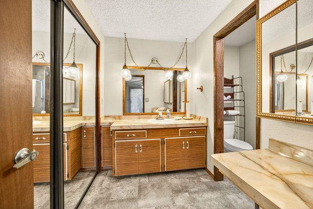 7900 Redwood Highway, Grants Pass, OR 97527