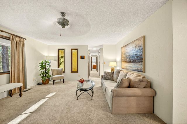 7900 Redwood Highway, Grants Pass, OR 97527