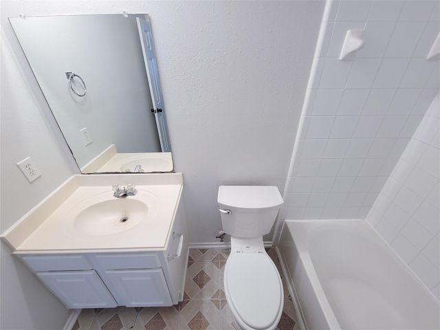 19726 Lindenfield Court, Katy, TX 77449