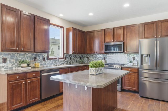 1633 Sunflower Street, Lewis Center, OH 43035
